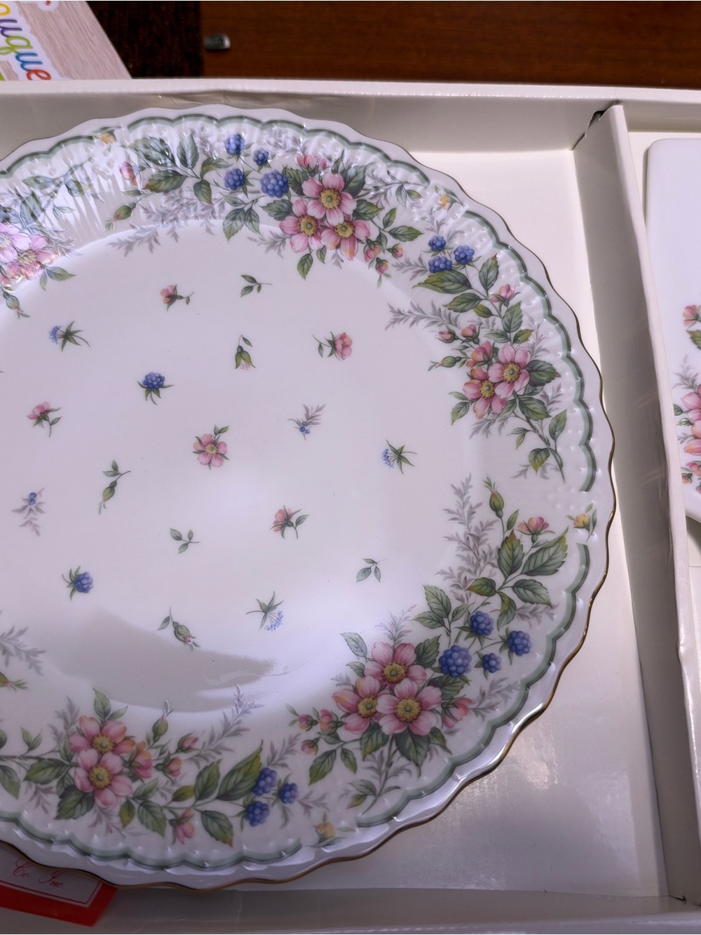 Andrea By Sadek Pink, Green & Blue Floral Scalloped Dinner Plate